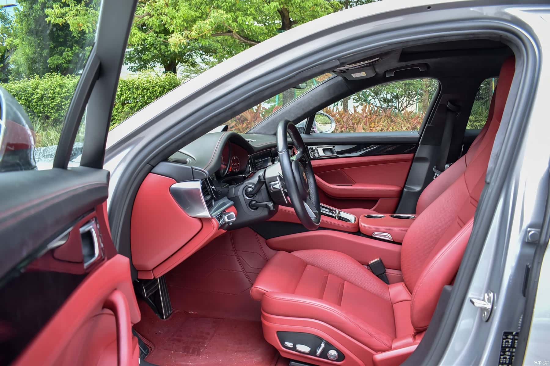 Porsche Panamera, 2017 10