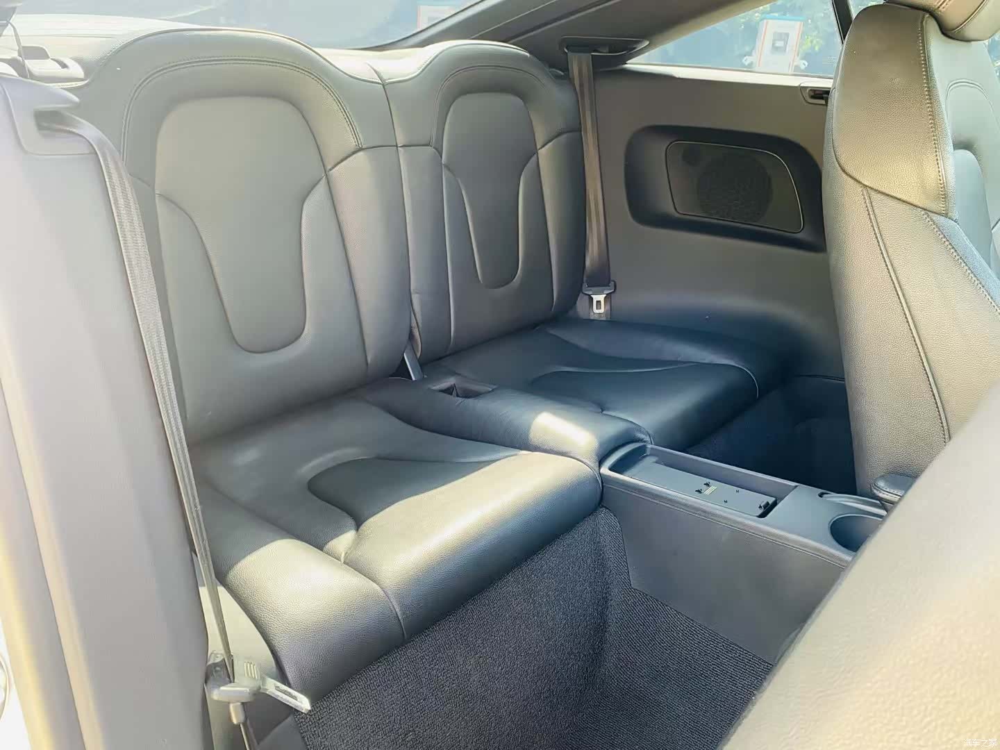 Audi TT, 2011 11