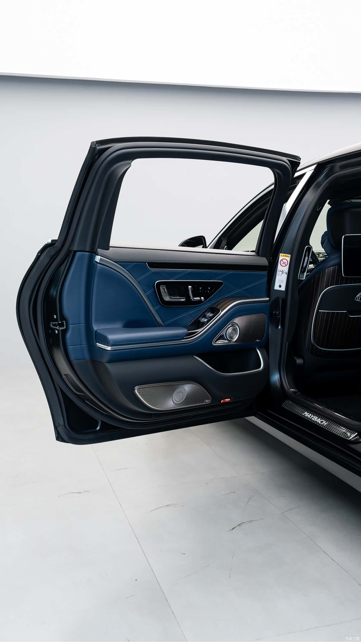 Maybach S-Class, 2023 24