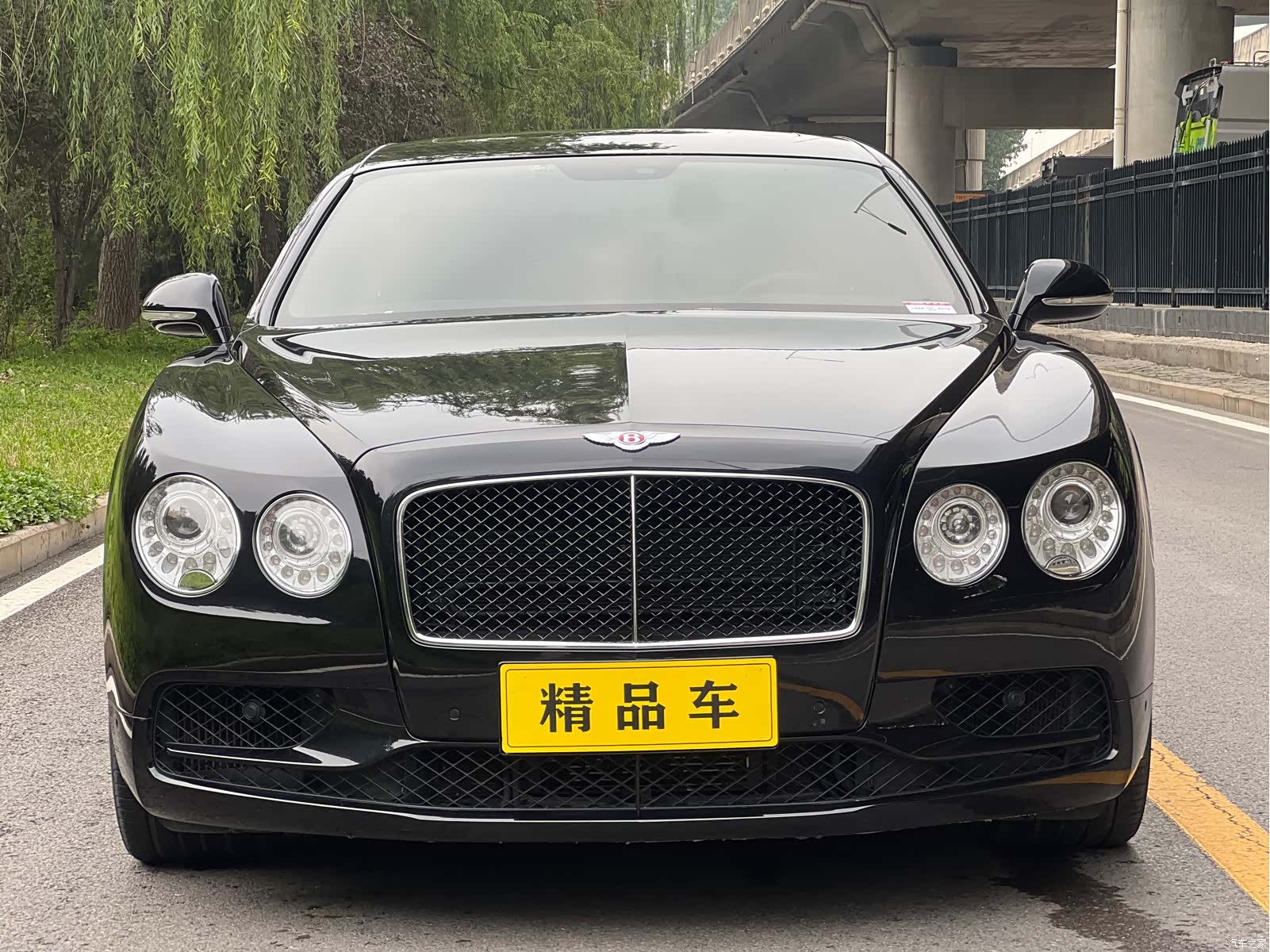 Bentley Flying Spur, 2018 2