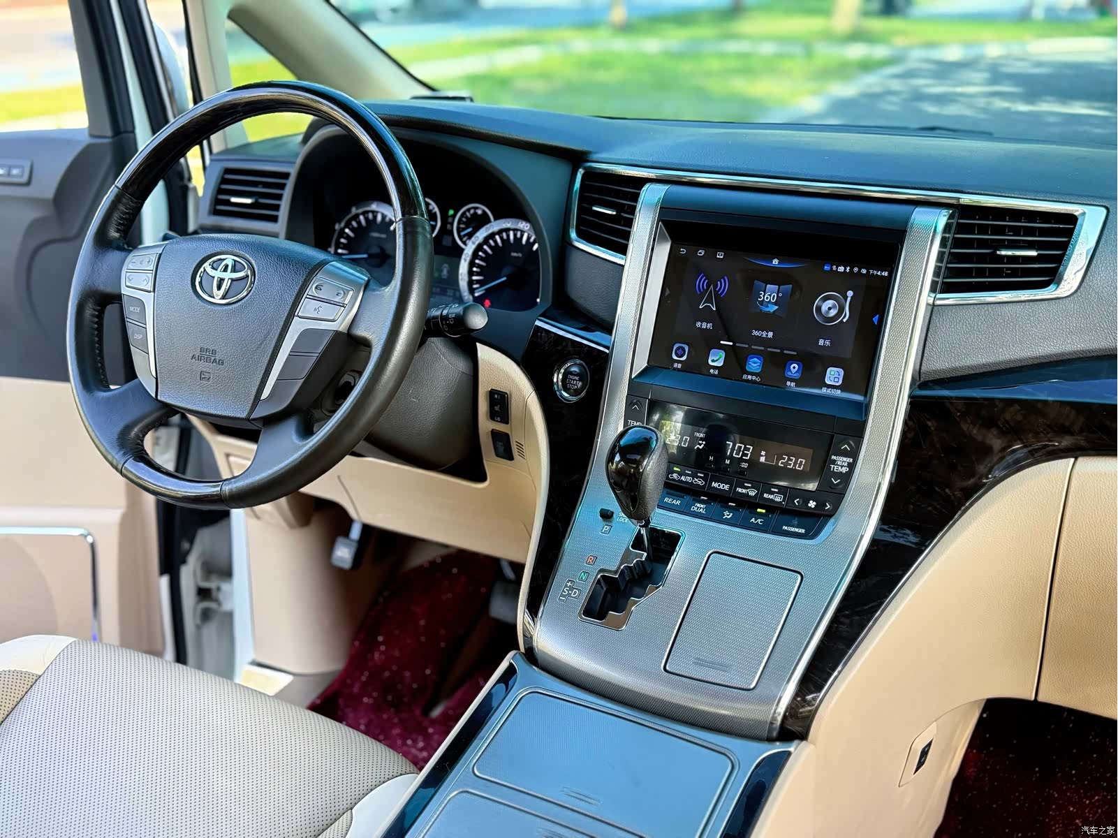 Toyota Alphard, 2014 12
