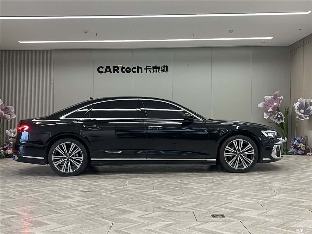 Audi A8L, 2023 4