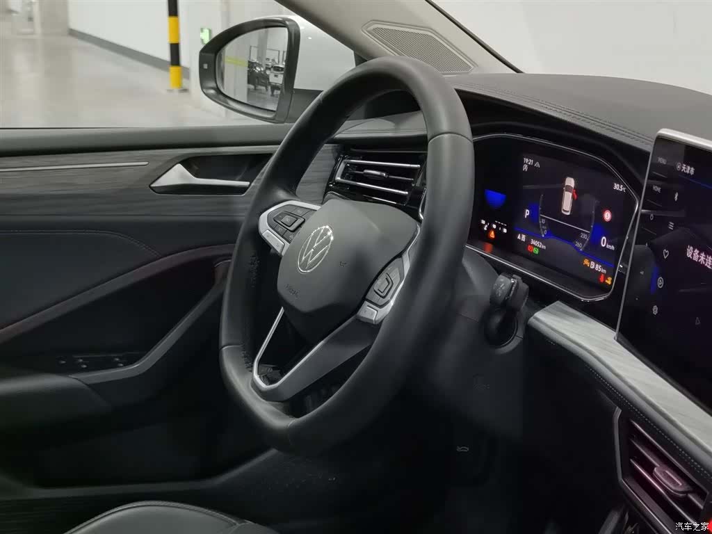 Volkswagen Sagitar, 2024 22