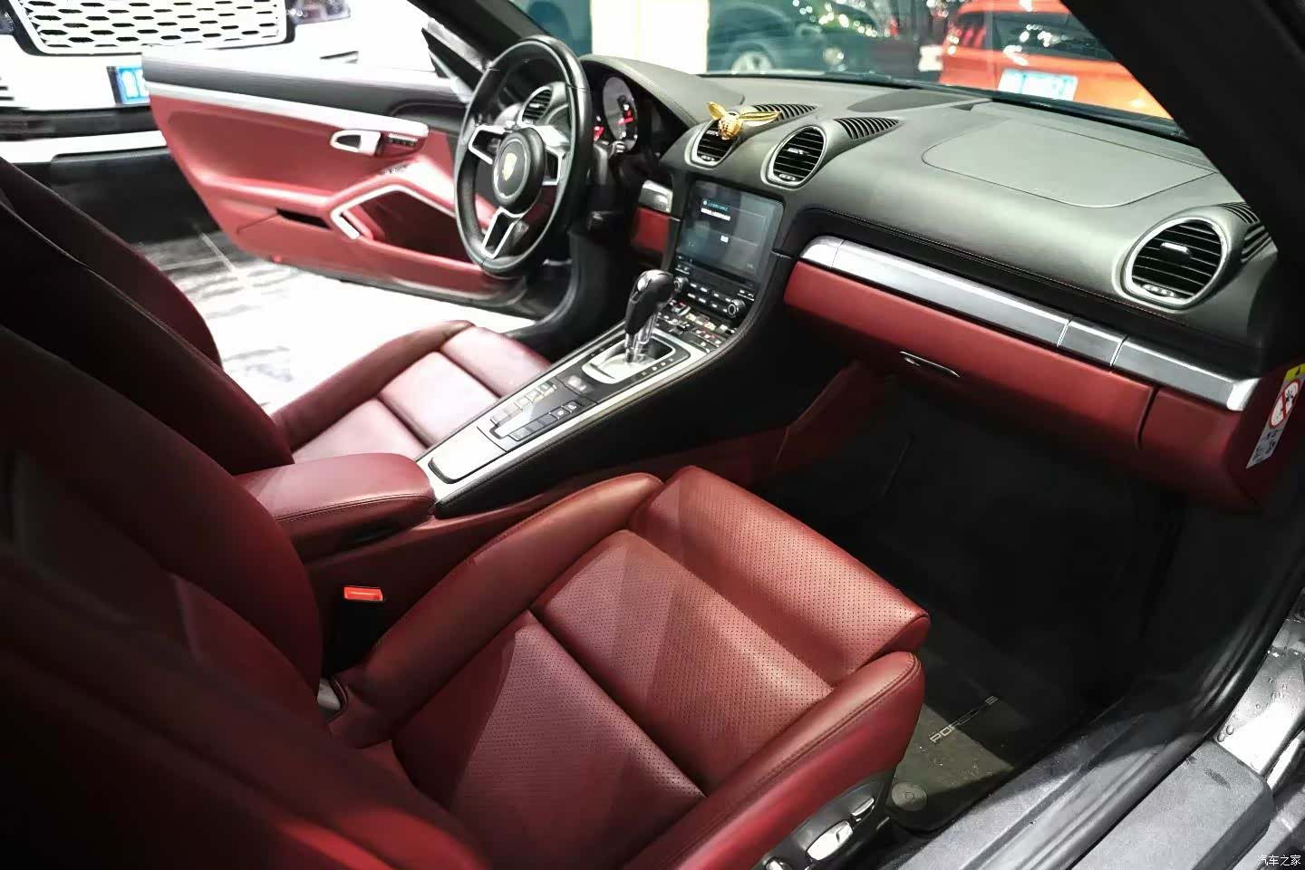 Porsche Cayman, 2018 8