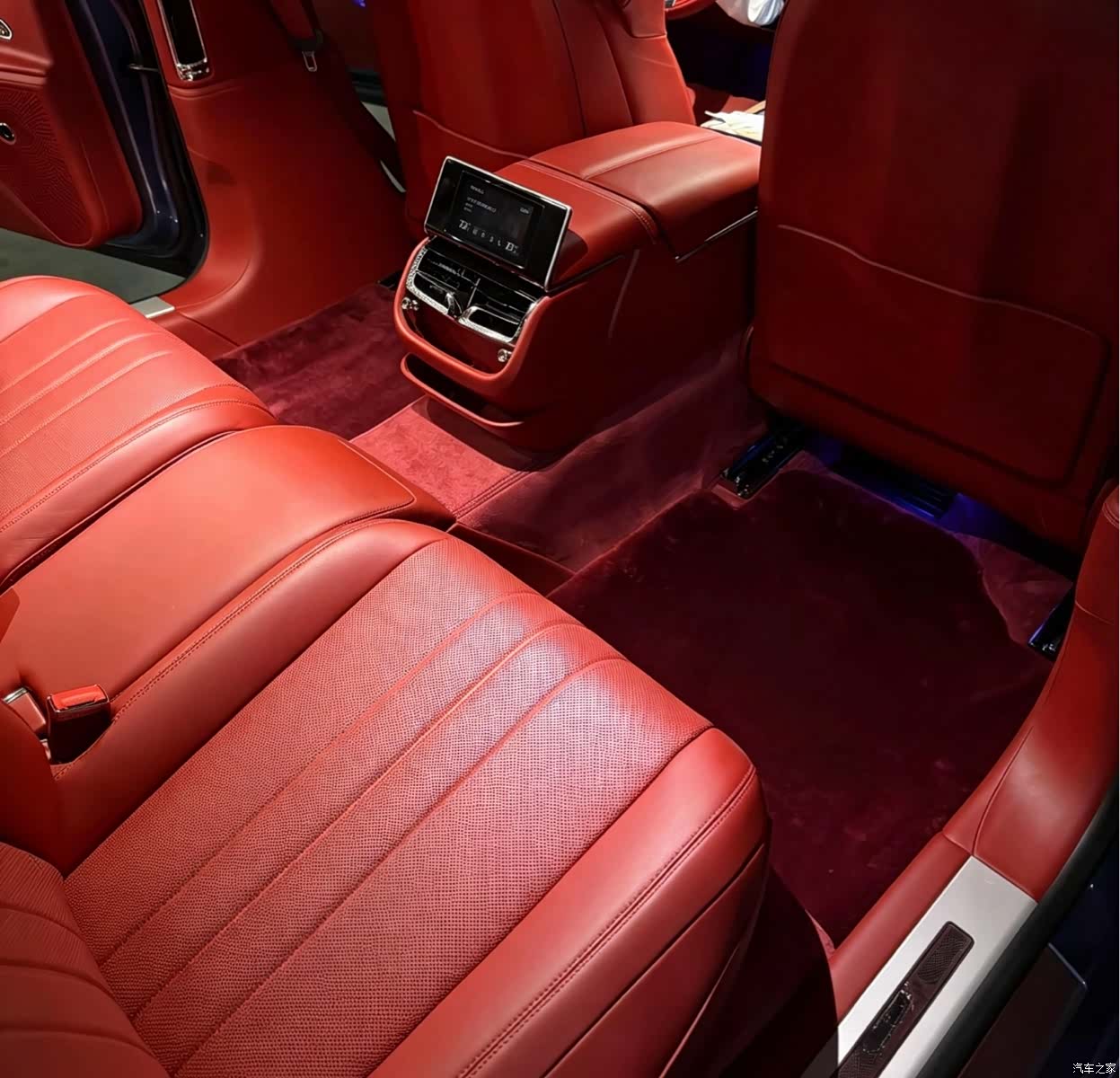 Bentley Flying Spur, 2020 8