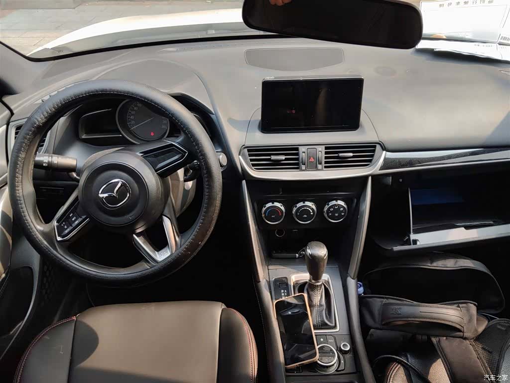 Mazda CX-4, 2018 10
