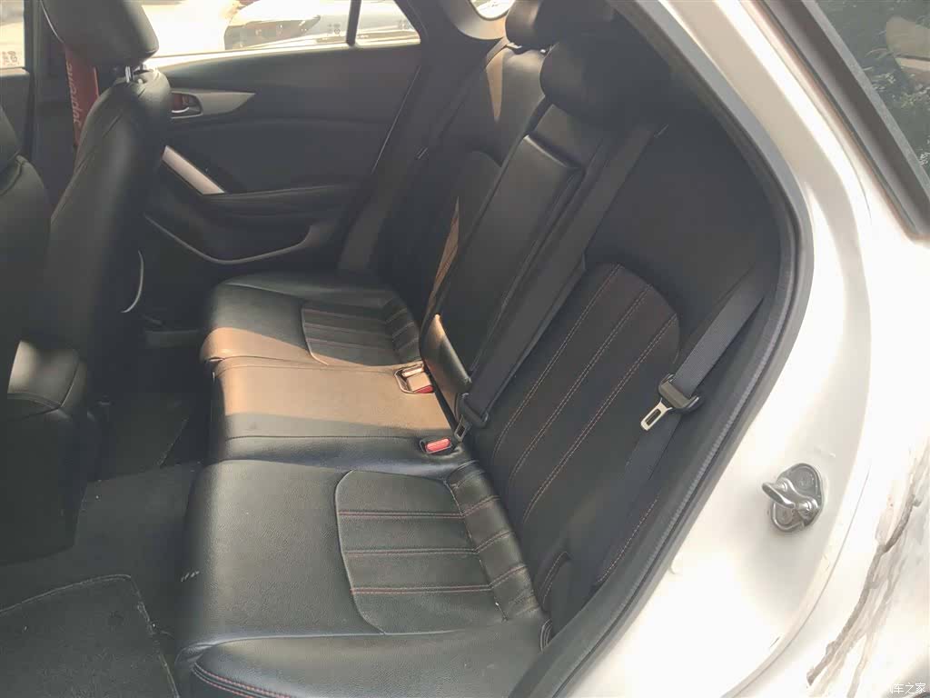 Mazda CX-4, 2018 17