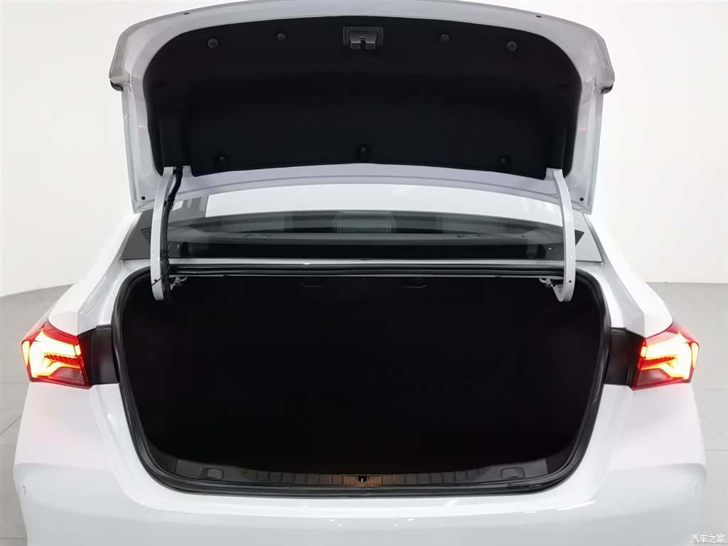 Buick Verano, 2023 16
