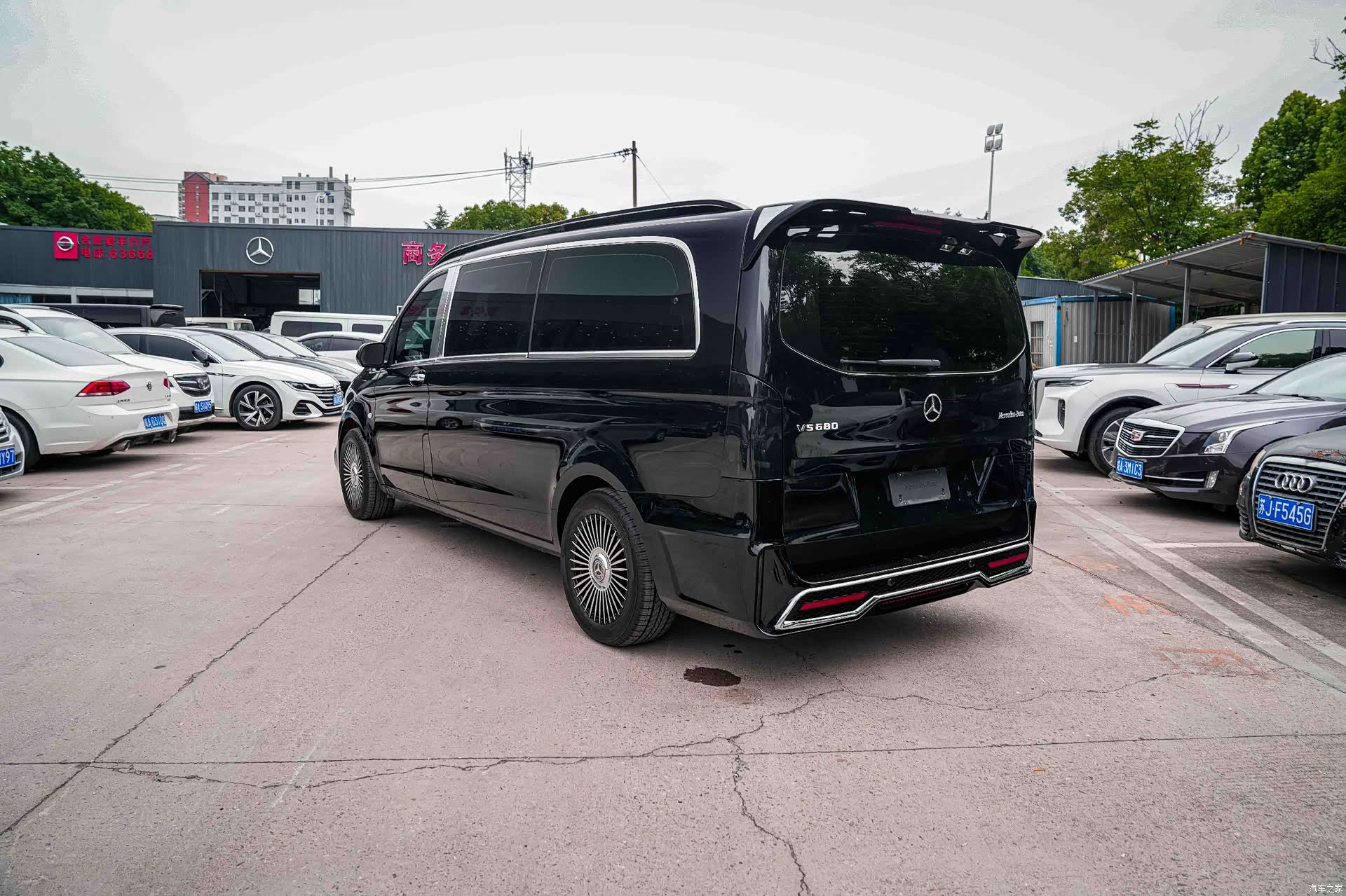 Mercedes-Benz 7, 2022 14