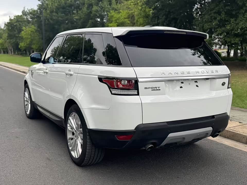 Land Rover Range Rover Sport Land Rover Range Rover Sport