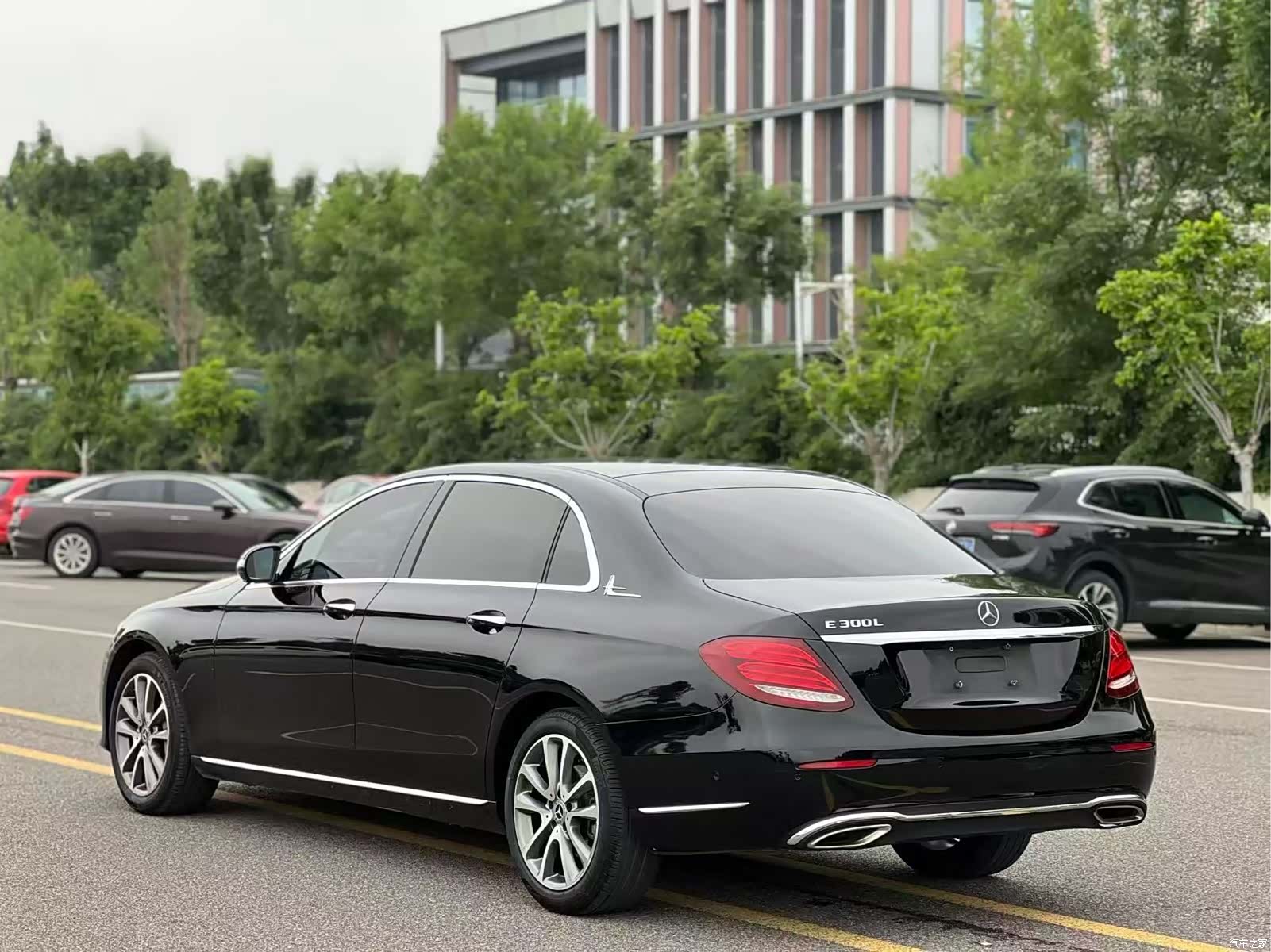 Mercedes-Benz E-Class, 2018 3
