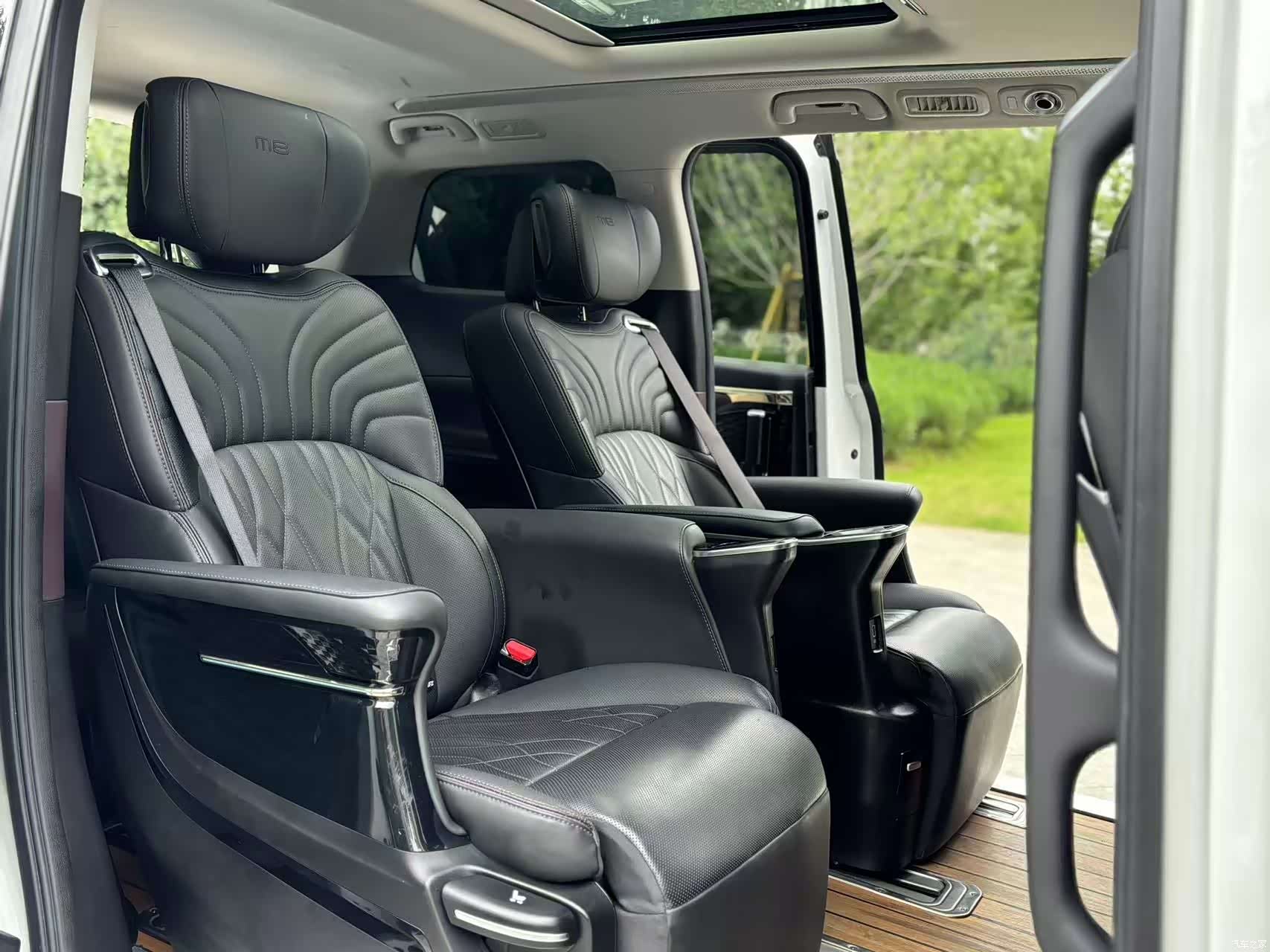 Trumpchi M8, 2023 10