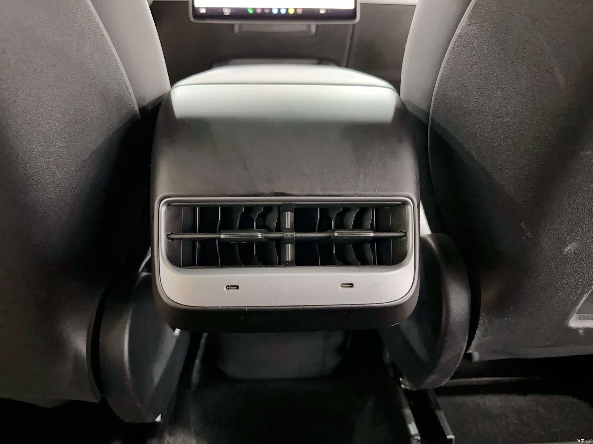 Tesla Model Y, 2021 20