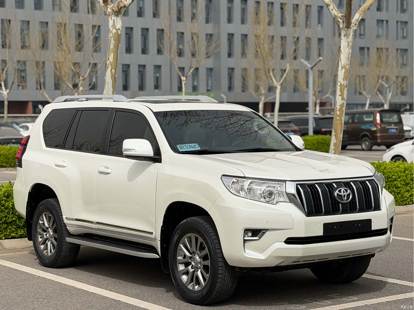 Toyota Prado, 2020 3