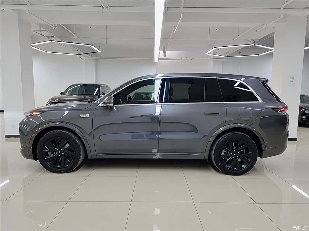 Li Auto L8, 2023 3