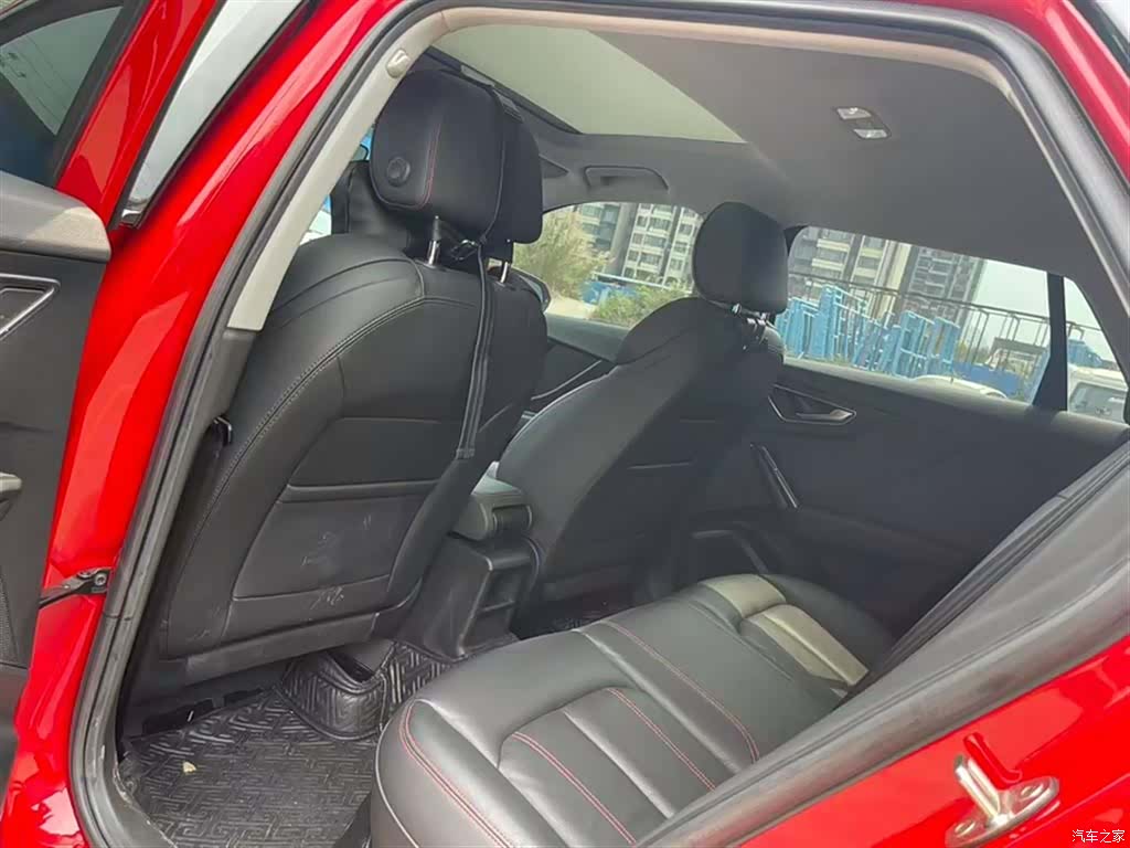 Audi Q2L, 2021 10