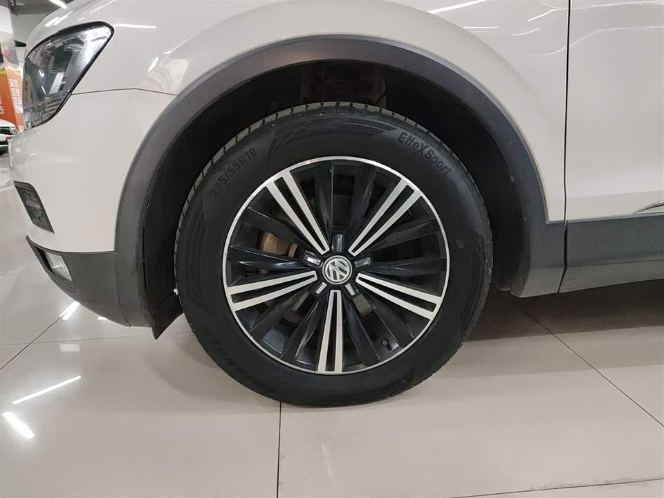Volkswagen Tiguan L