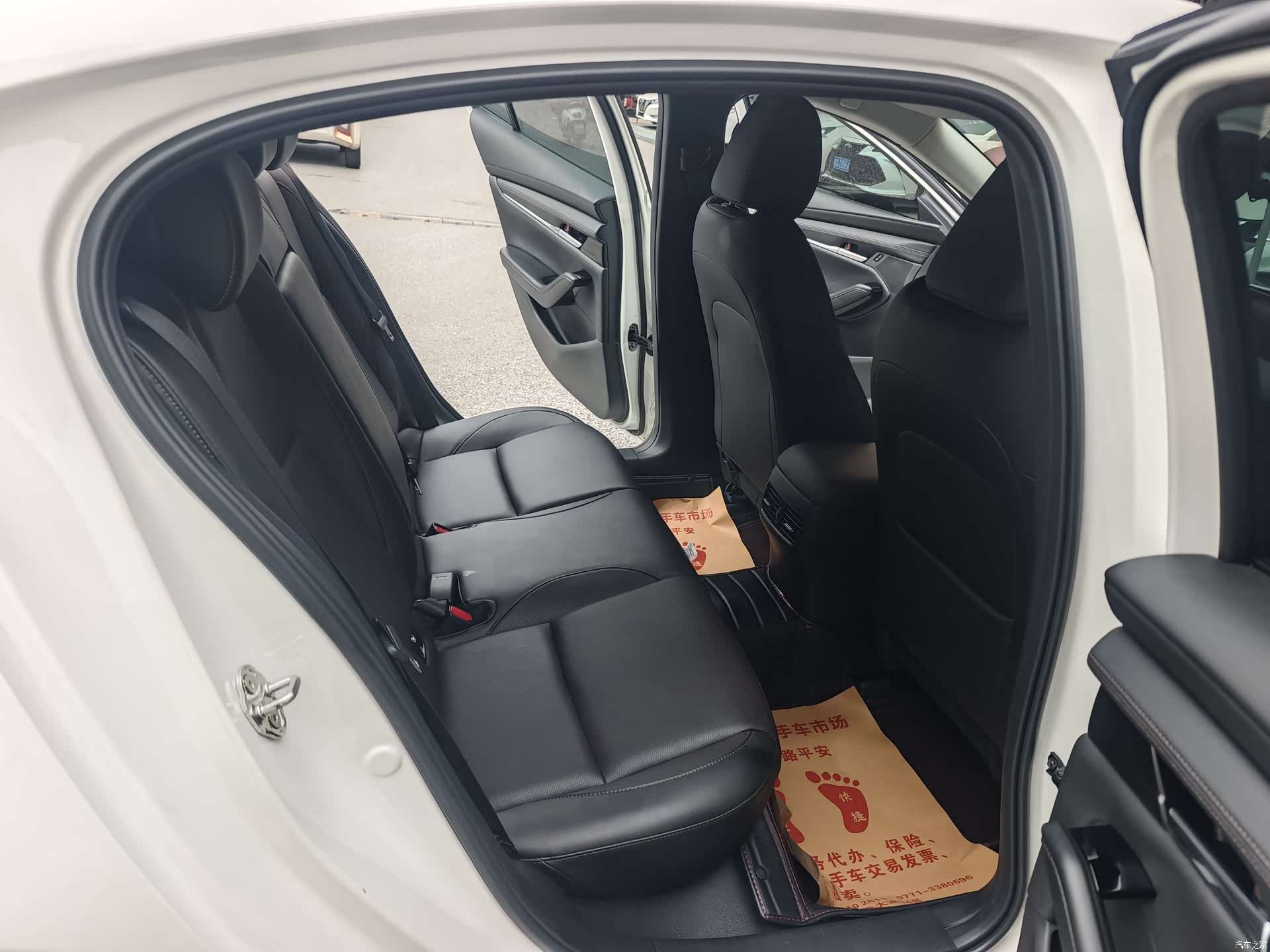 Mazda Mazda3, 2023 11