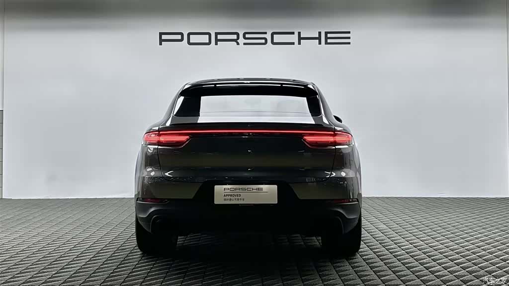 Porsche Cayenne, 2022 все фото