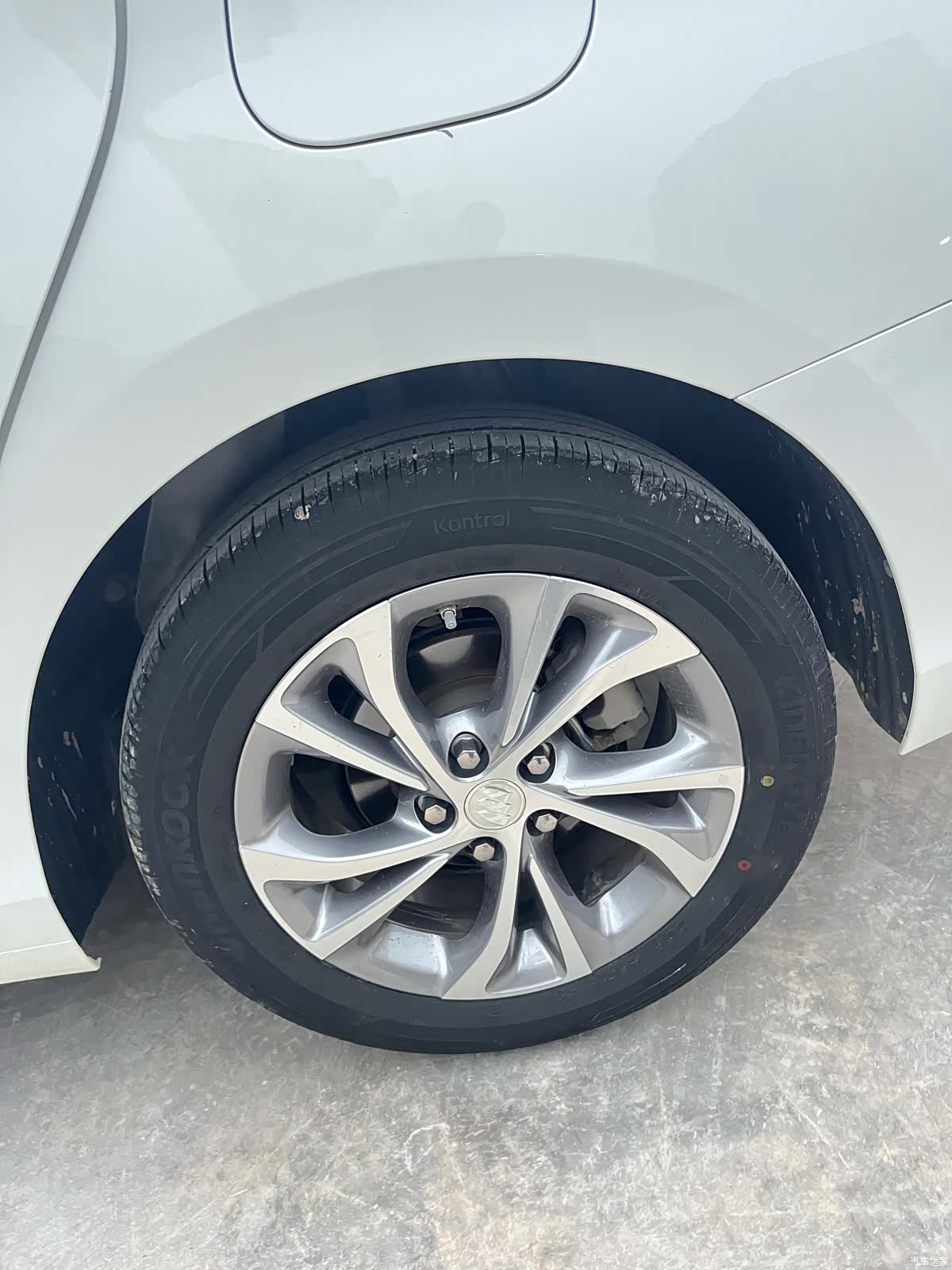 Buick Verano, 2023 10
