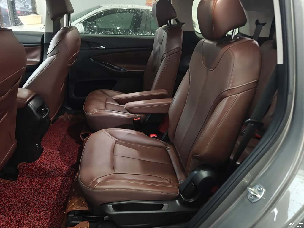 Buick GL6, 2018 17