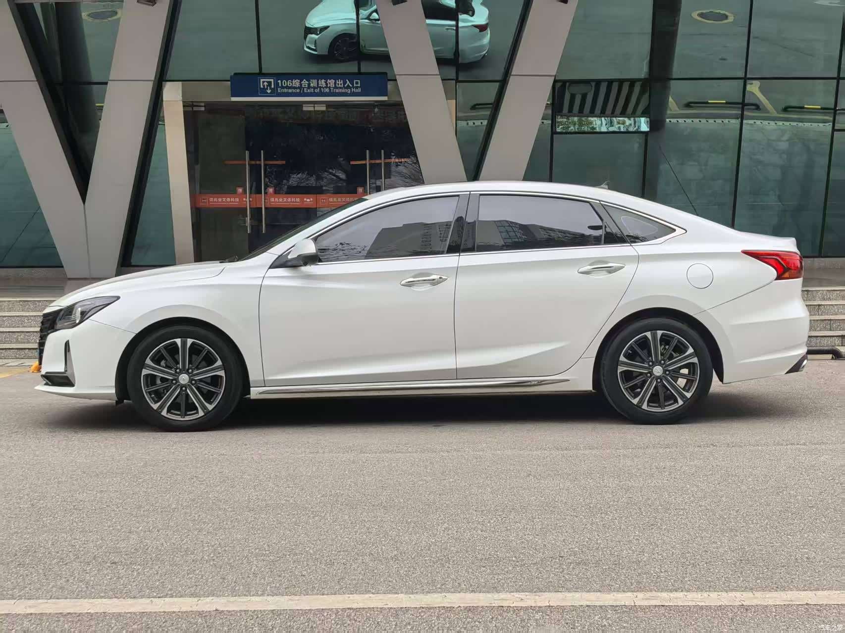 Changan CC, 2022 все фото