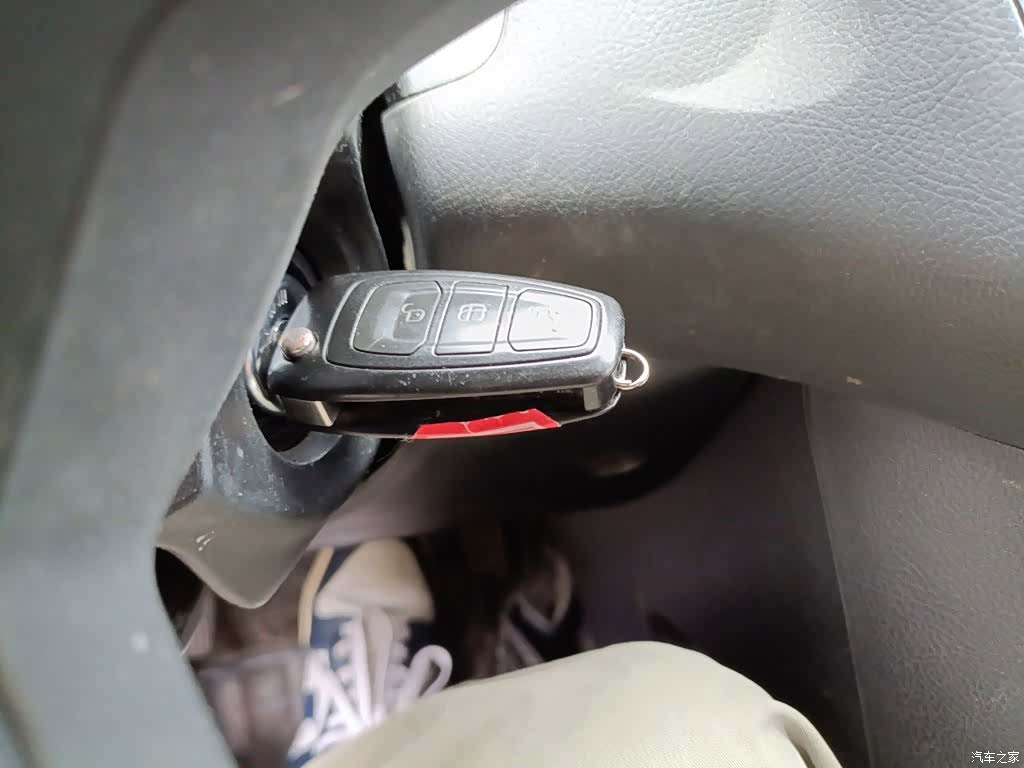 Ford Focus, 2014 12
