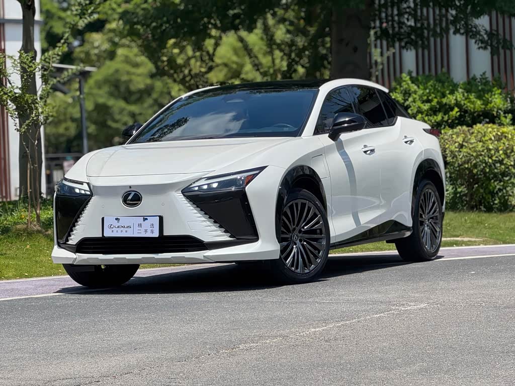 Lexus RZ