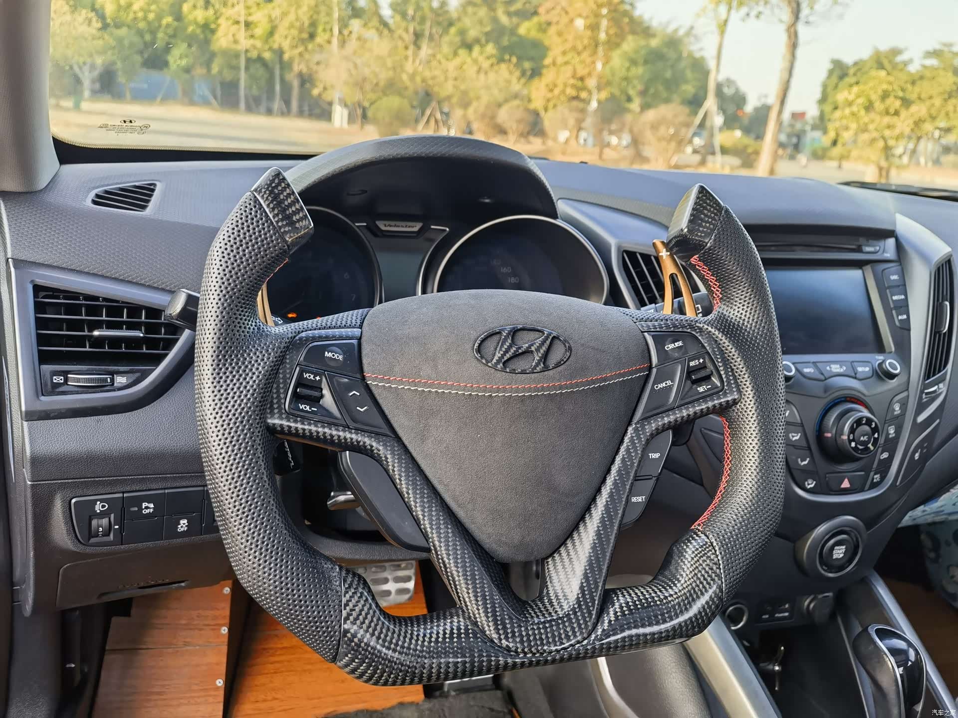 Hyundai Veloster, 2015 17