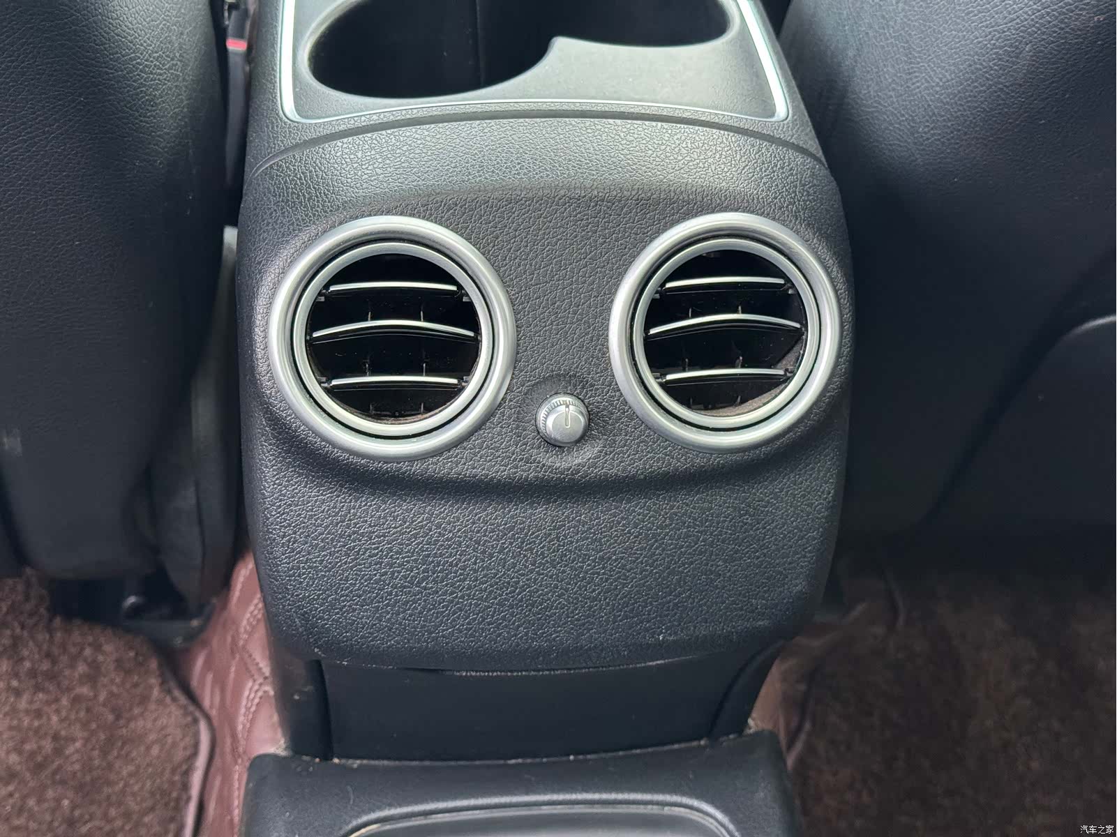 Mercedes-Benz E-Class, 2019 15