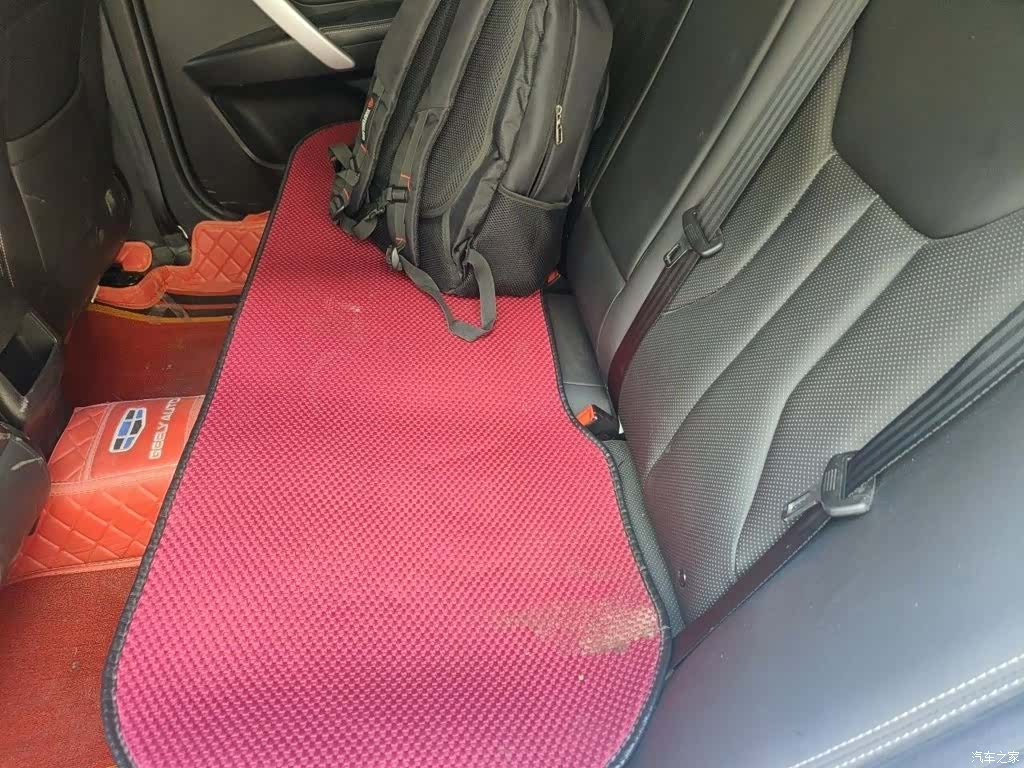 Geely Emgrand, 2017 15