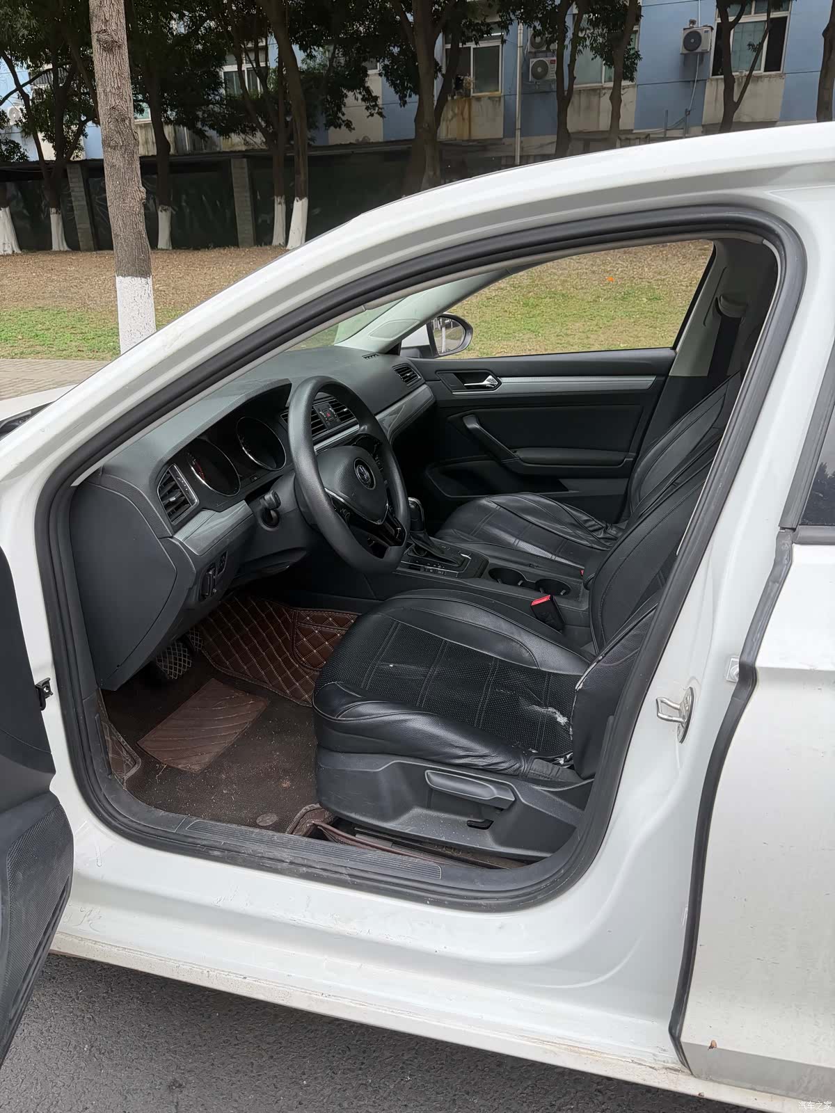 Volkswagen Lamando, 2018 11