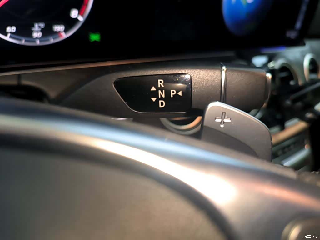 Mercedes-Benz E-Class, 2017 14