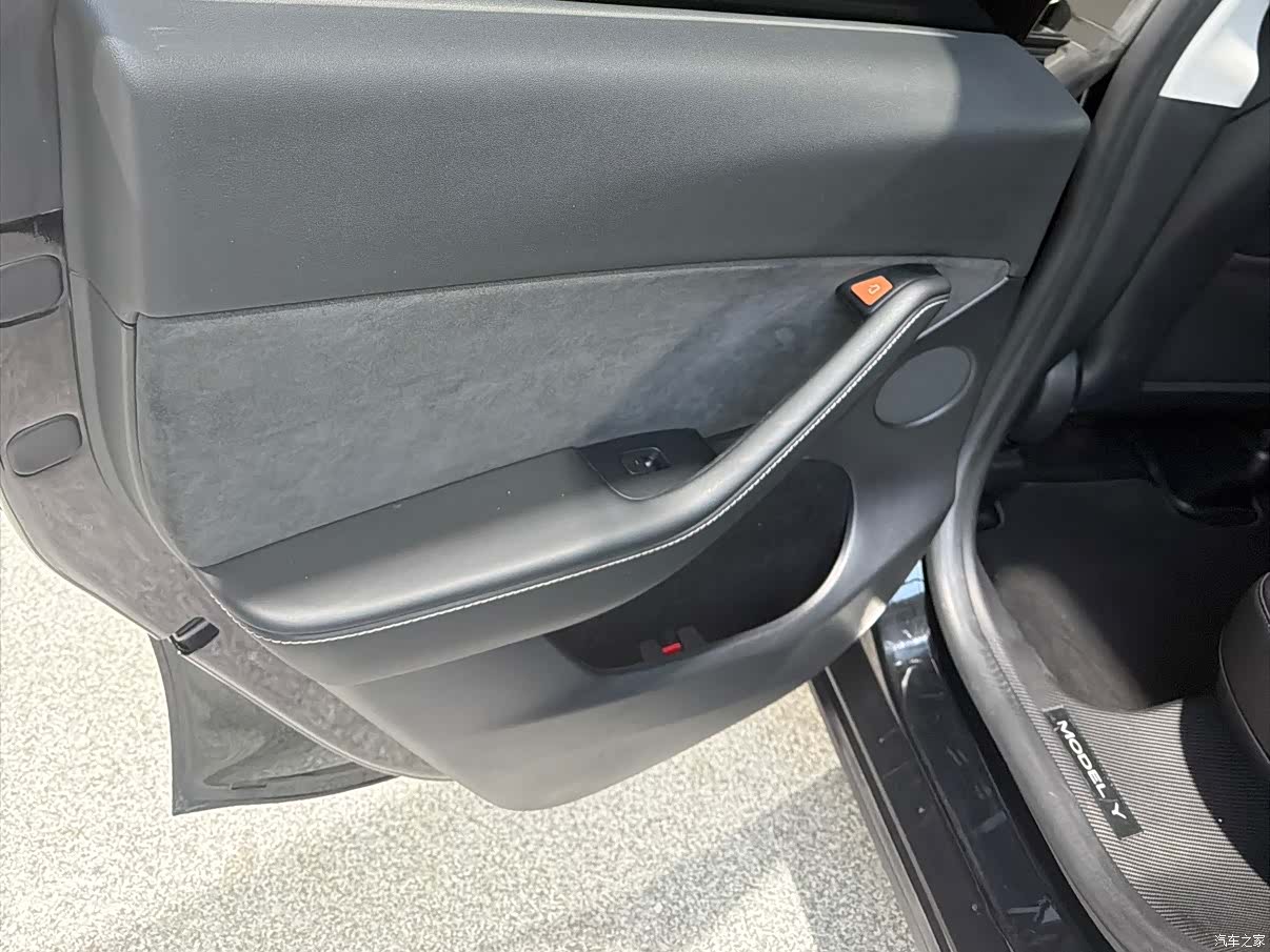 Tesla Model Y, 2023 11