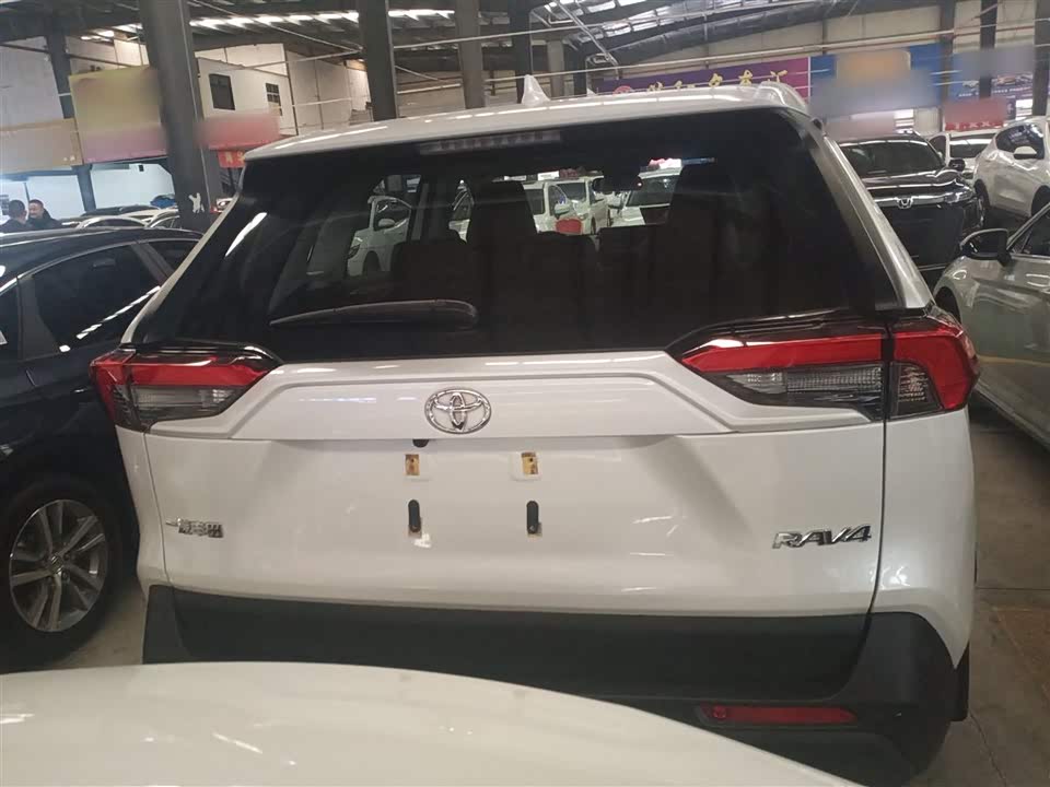 Toyota RAV4 Rongfang