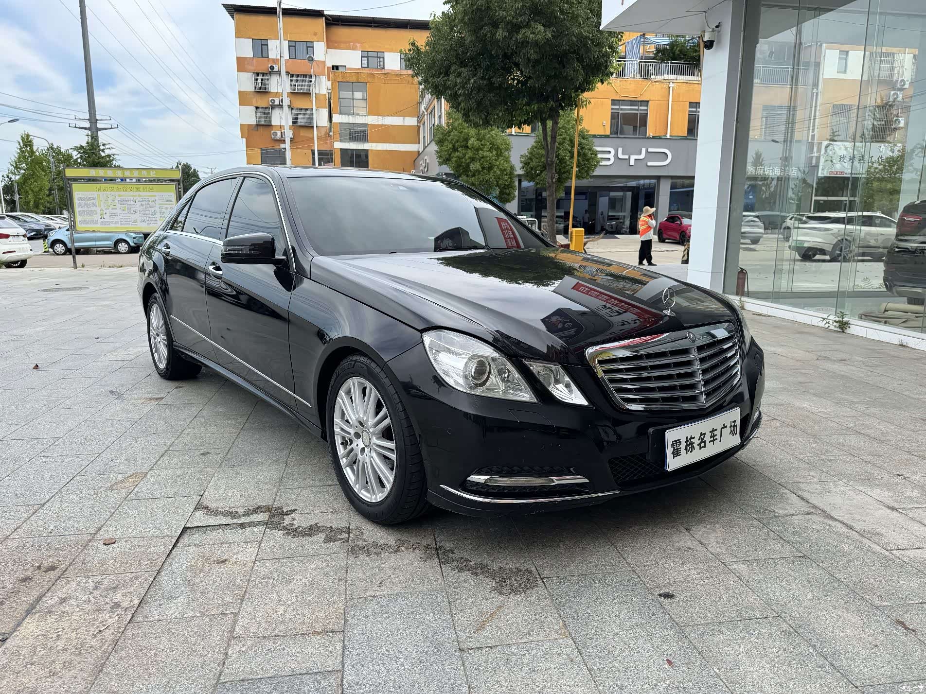 Mercedes-Benz E-Class, 2012 3