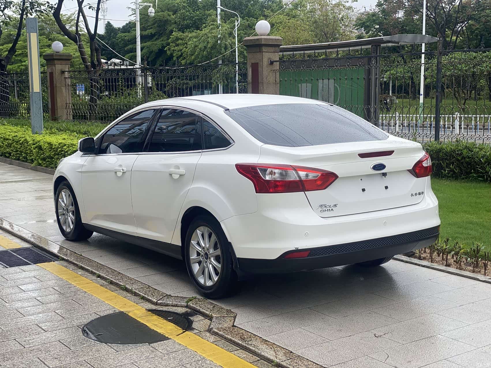 Ford Focus, 2014 6