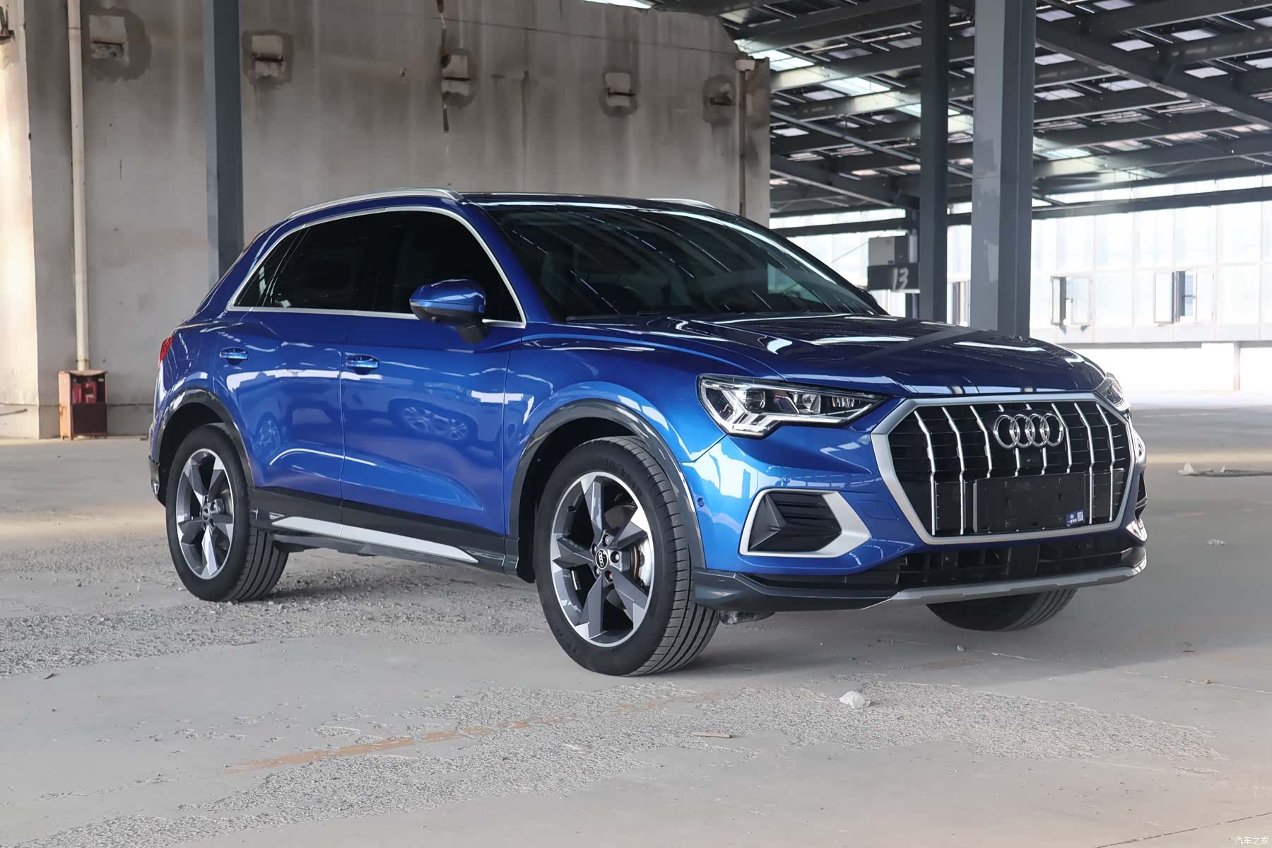 Audi Q3, 2022 3