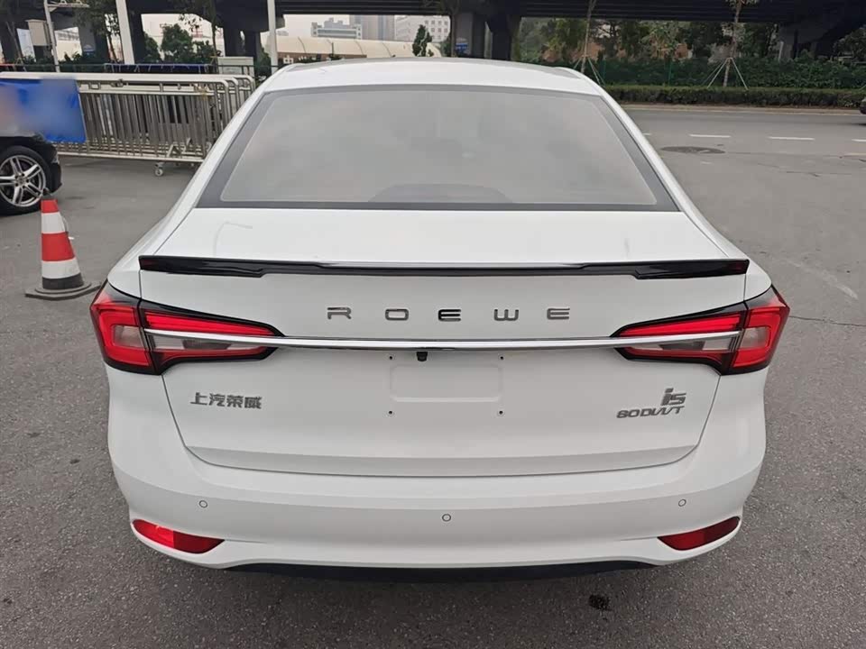 Roewe i5