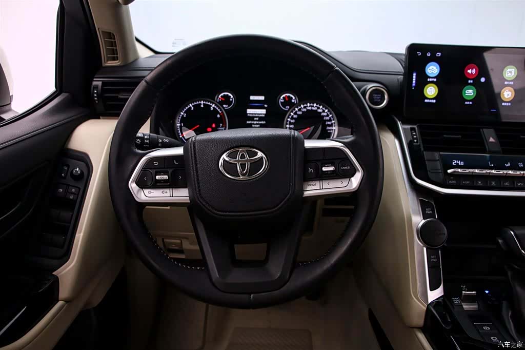 Toyota Land Cruiser, 2024 7