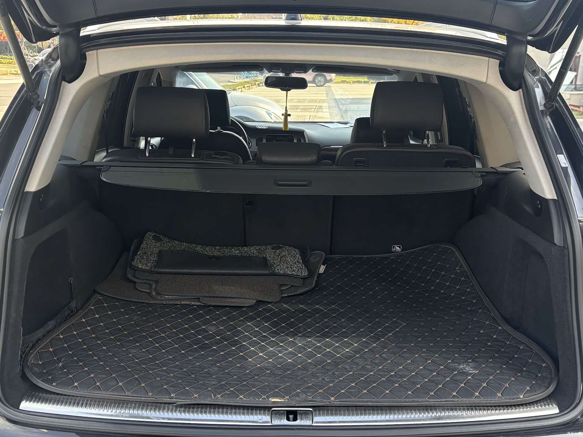 Audi Q7, 2014 9