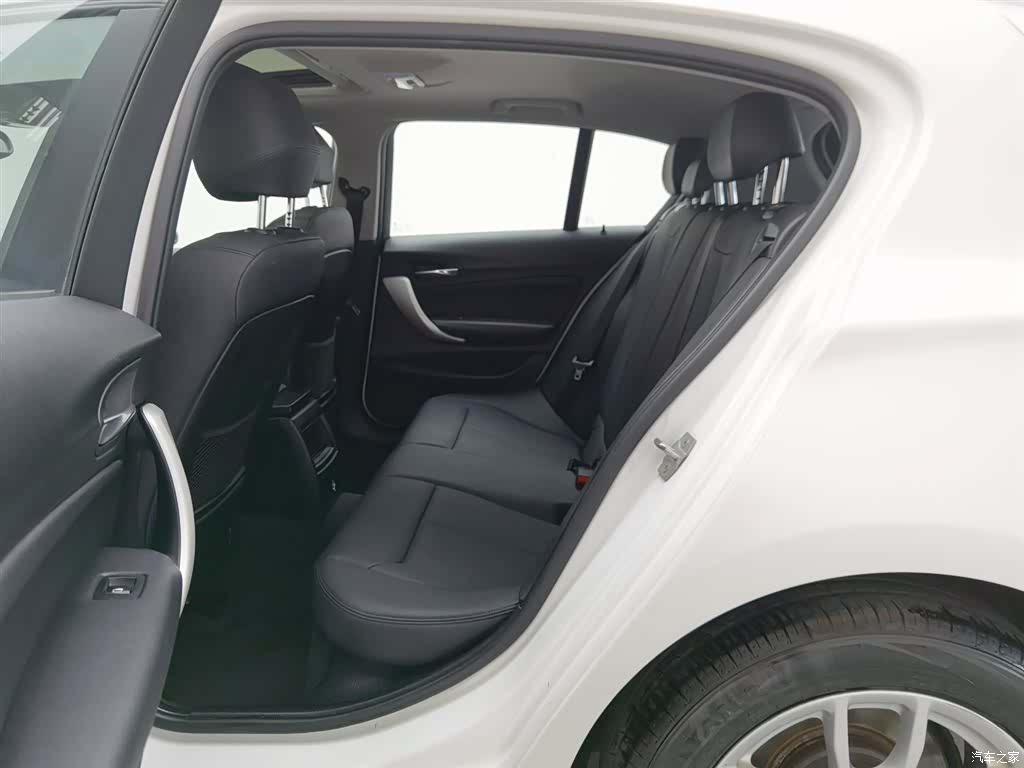 BMW 1 Series, 2019 15