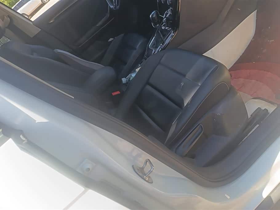 Volkswagen T-ROC exploring Songs