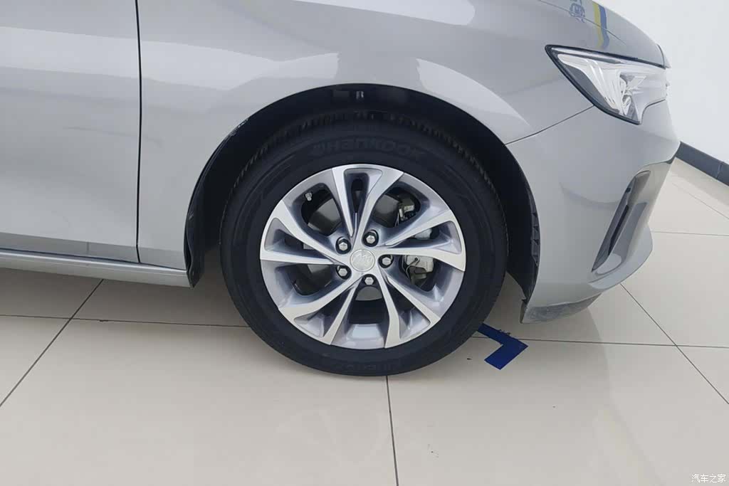 Buick Verano, 2022 6