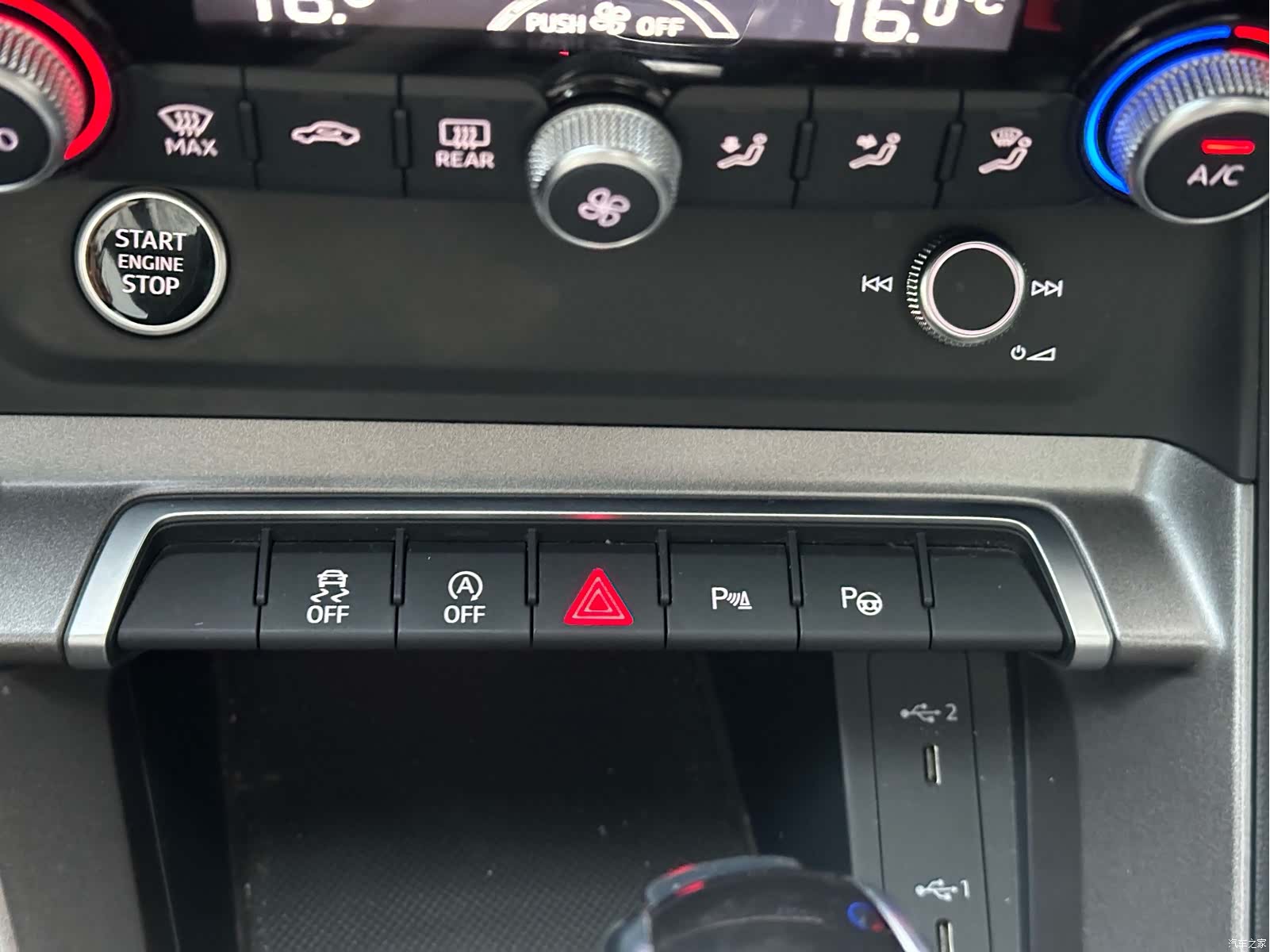 Audi Q3, 2023 12