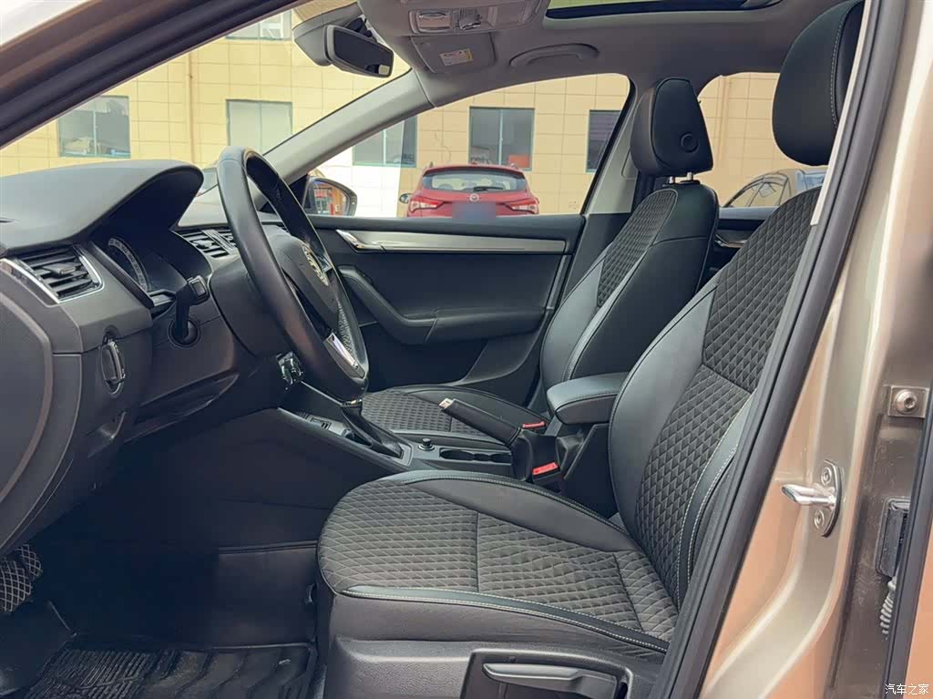Skoda Octavia, 2018 11