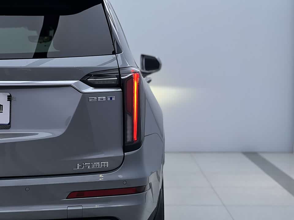 Cadillac XT6
