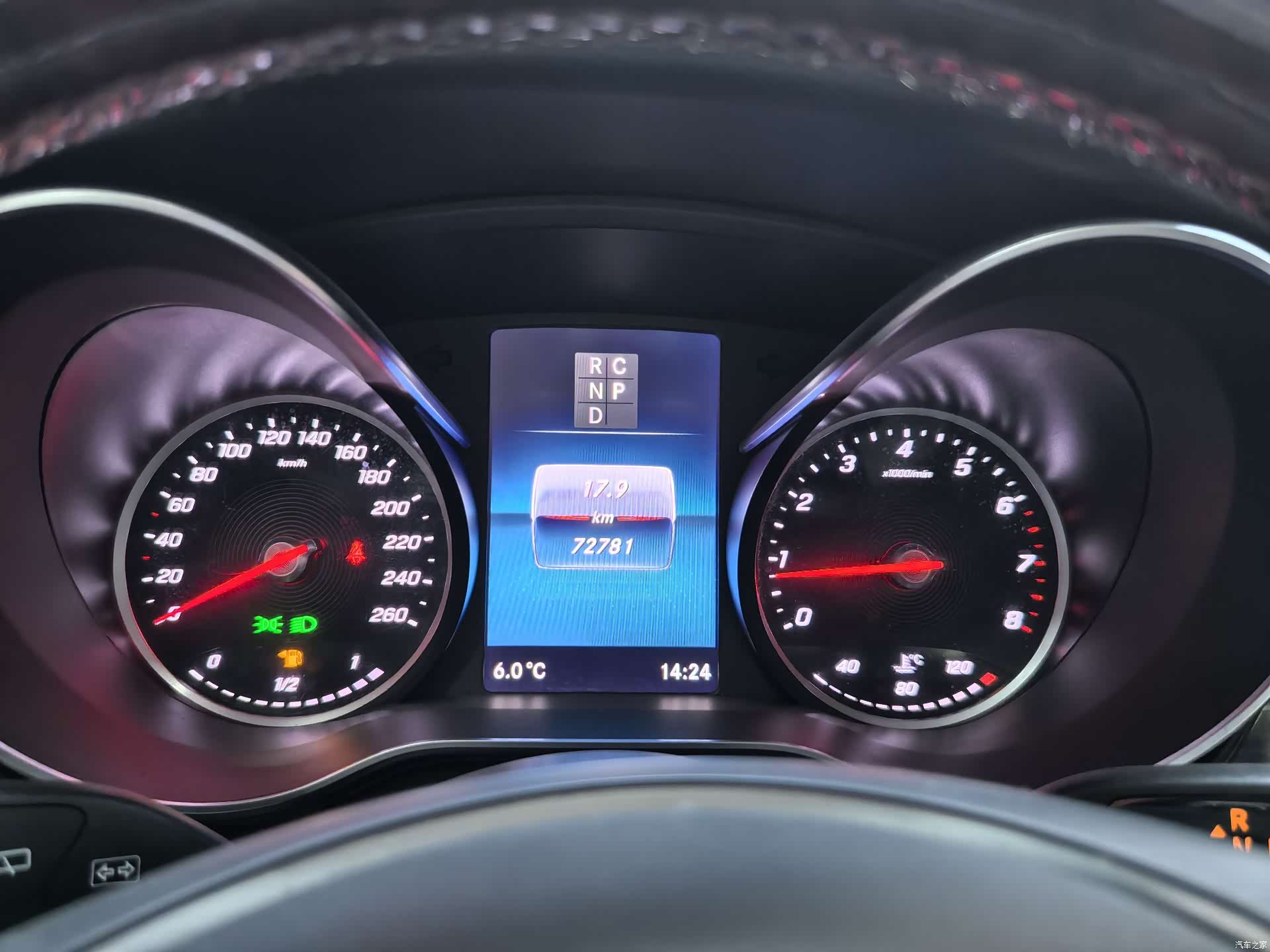 Mercedes-Benz V-Class, 2021 15