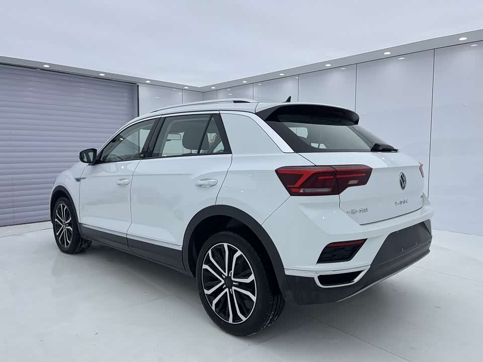 Volkswagen T-ROC exploring Songs