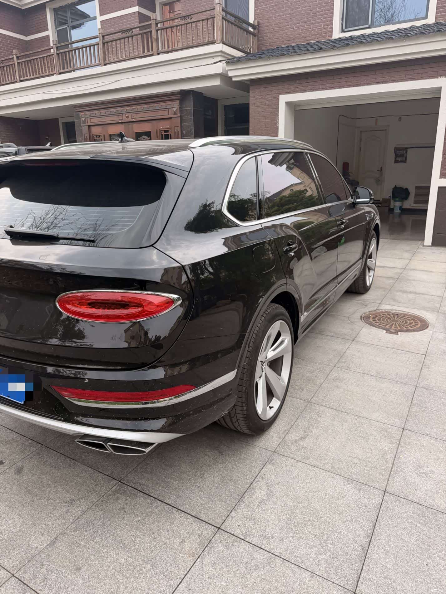 Bentley Bentayga, 2024 7